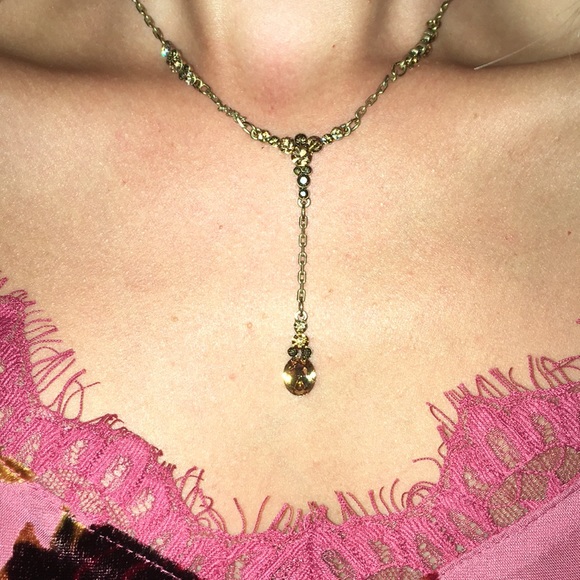 ✨Givenchy Necklace - Picture 6 of 6